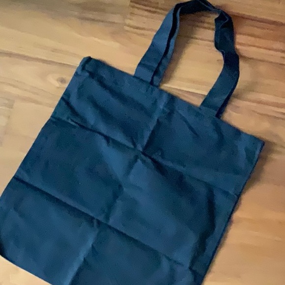 RISD simple black tote - Picture 2 of 2